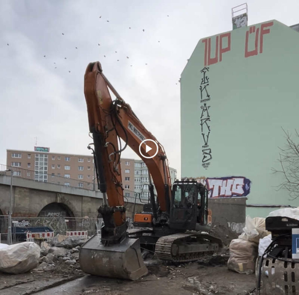 Bagger Putlitzstr Berlin play